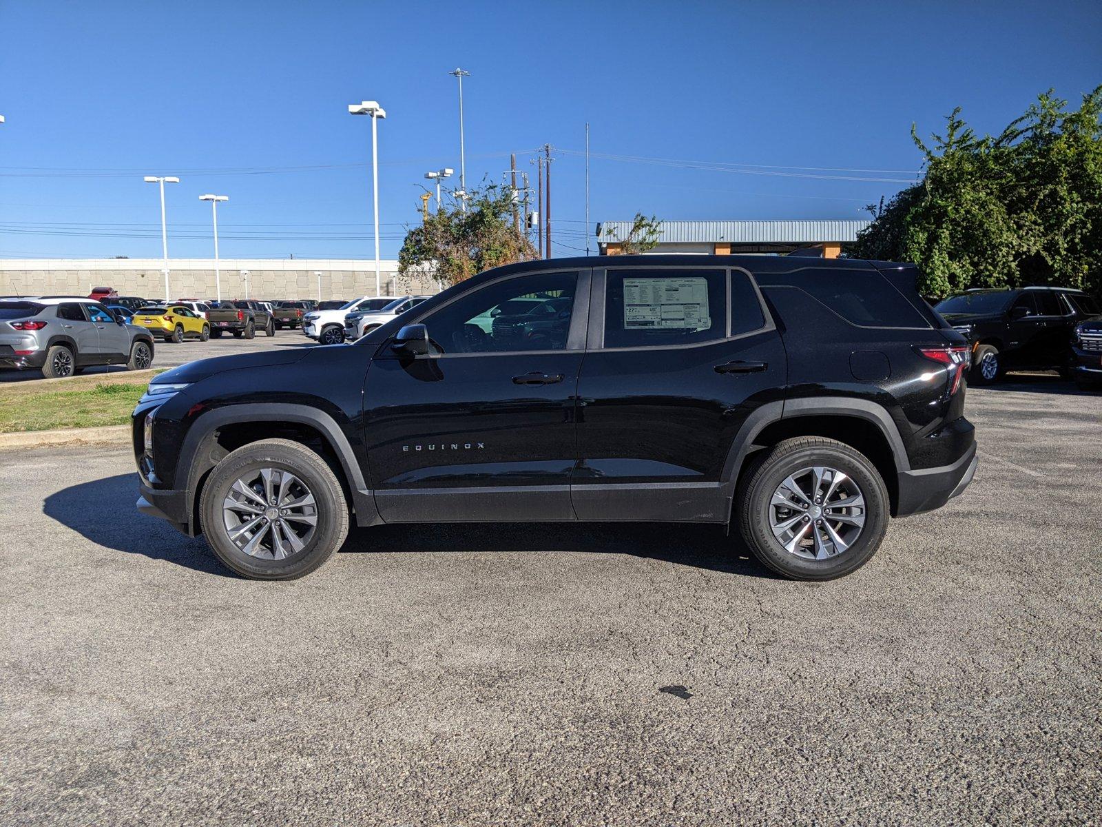 2025 Chevrolet Equinox Vehicle Photo in AUSTIN, TX 78759-4154