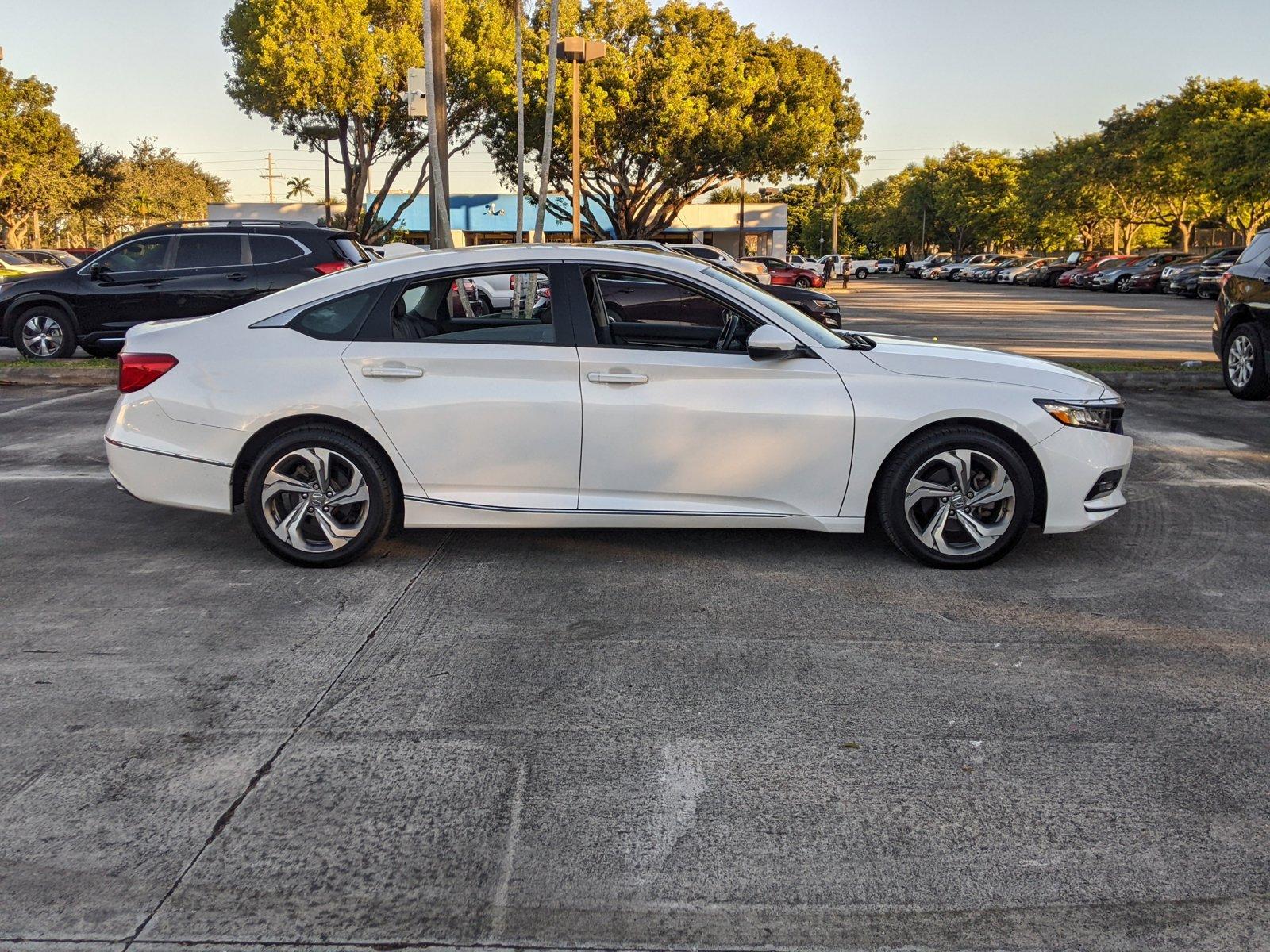 2018 Honda Accord Sedan Vehicle Photo in PEMBROKE PINES, FL 33024-6534