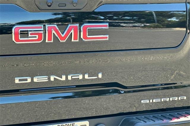 2024 GMC Sierra 1500 Vehicle Photo in ELK GROVE, CA 95757-8703