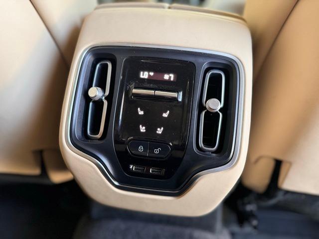 2023 Aston Martin DBX Vehicle Photo in DELRAY BEACH, FL 33483-3294