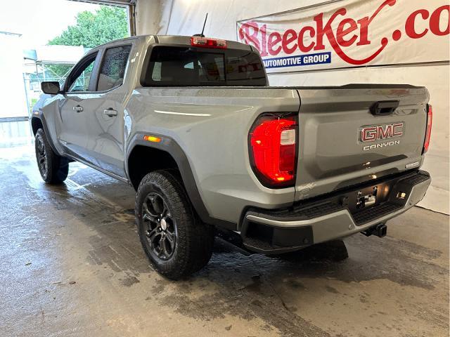 2024 GMC Canyon Vehicle Photo in RED SPRINGS, NC 28377-1640