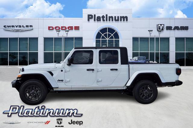 2024 Jeep Gladiator Vehicle Photo in Terrell, TX 75160