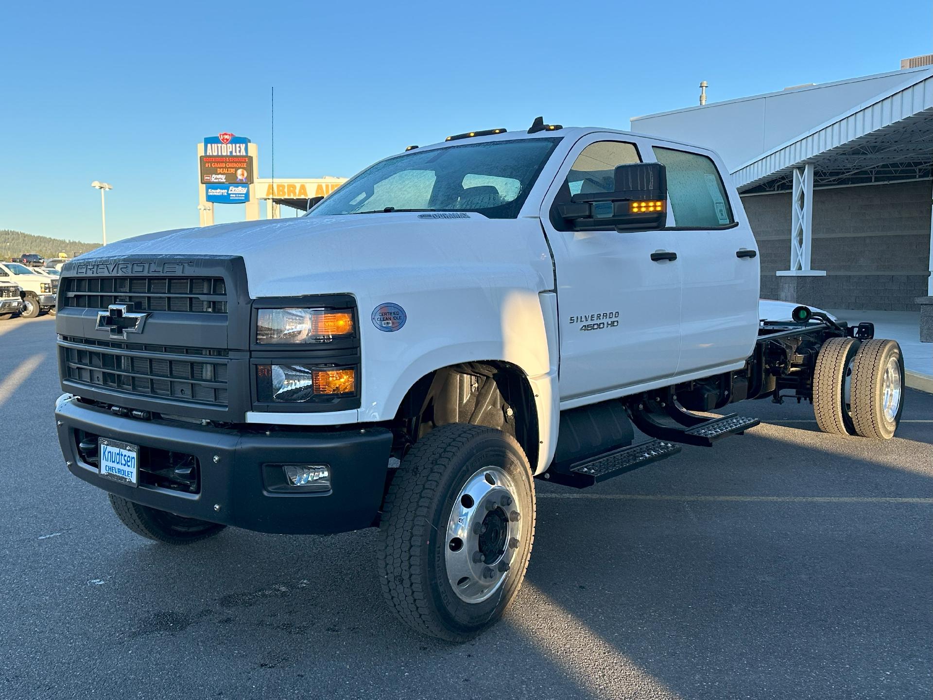 2024 Chevrolet Silverado Chassis Cab Vehicle Photo in POST FALLS, ID 83854-5365