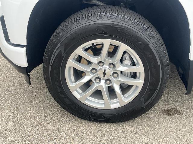 2021 Chevrolet Silverado 1500 Vehicle Photo in GREEN BAY, WI 54302-3701