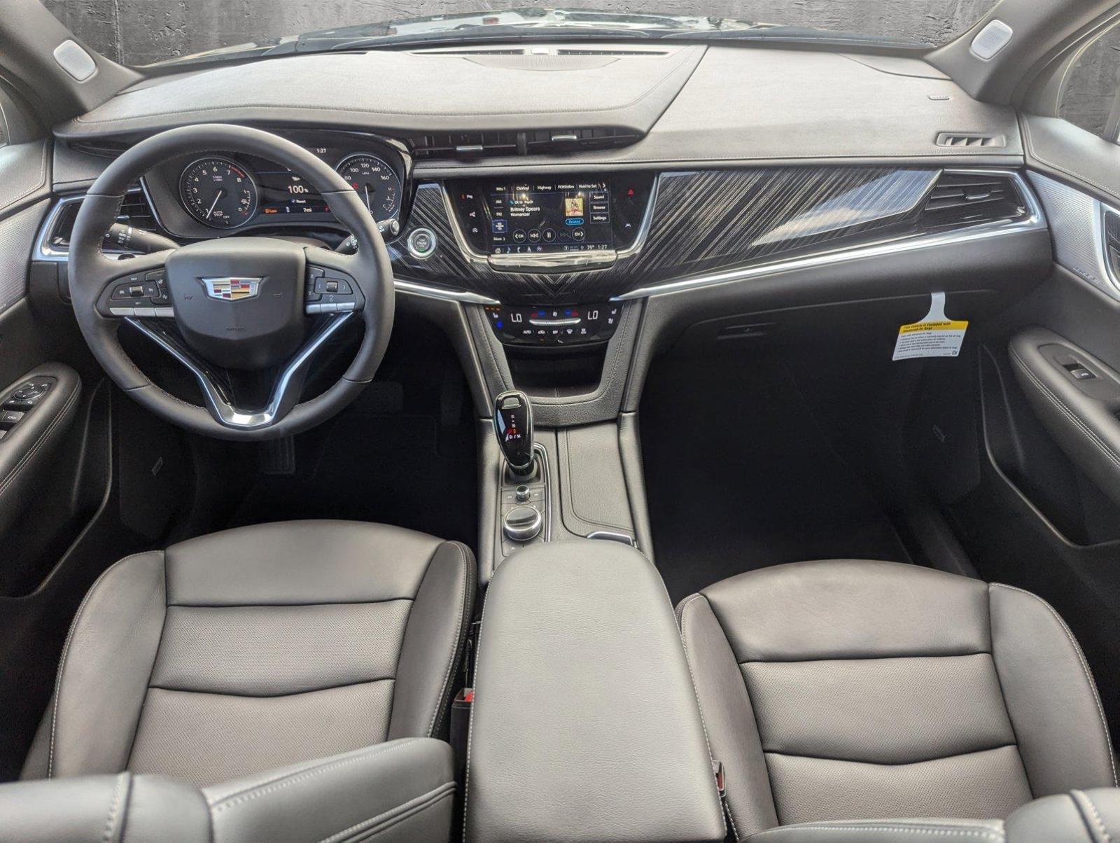 2024 Cadillac XT6 Vehicle Photo in CORPUS CHRISTI, TX 78412-4902