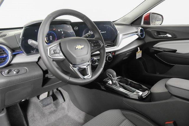 2025 Chevrolet Trax Vehicle Photo in PUYALLUP, WA 98371-4149