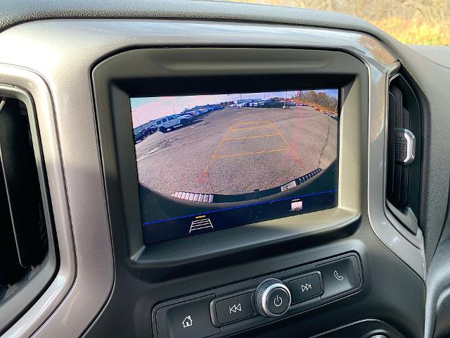 2021 Chevrolet Silverado 1500 Vehicle Photo in MOON TOWNSHIP, PA 15108-2571