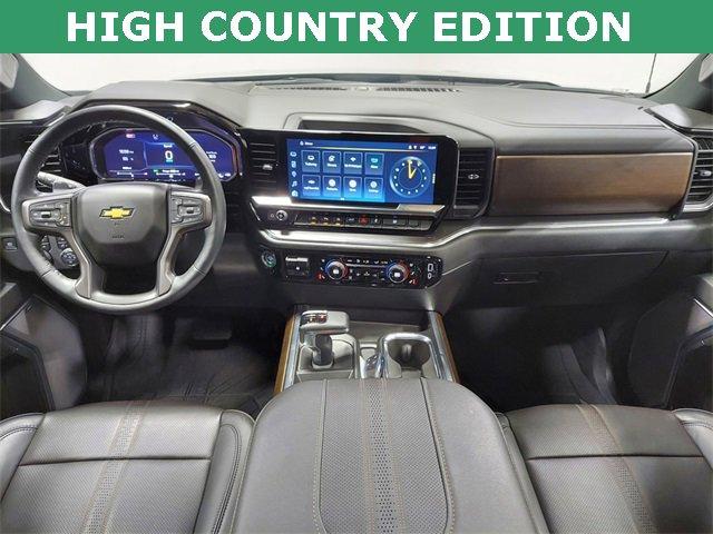 2024 Chevrolet Silverado 1500 Vehicle Photo in SAUK CITY, WI 53583-1301