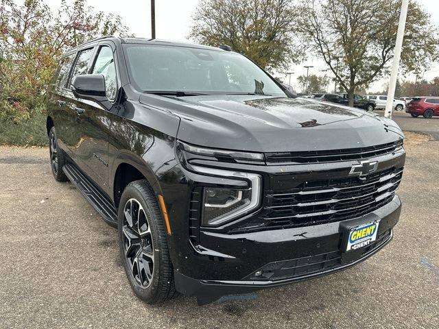 2025 Chevrolet Suburban Vehicle Photo in GREELEY, CO 80634-4125