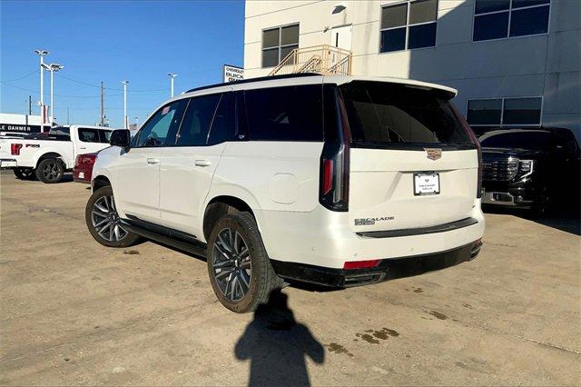 2021 Cadillac Escalade Vehicle Photo in TOPEKA, KS 66609-0000