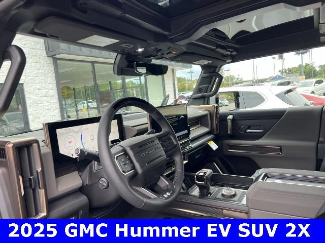 2025 GMC HUMMER EV SUV Vehicle Photo in CHICOPEE, MA 01020-5001