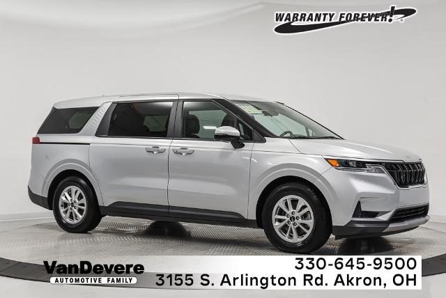 2022 Kia Carnival Vehicle Photo in Akron, OH 44312