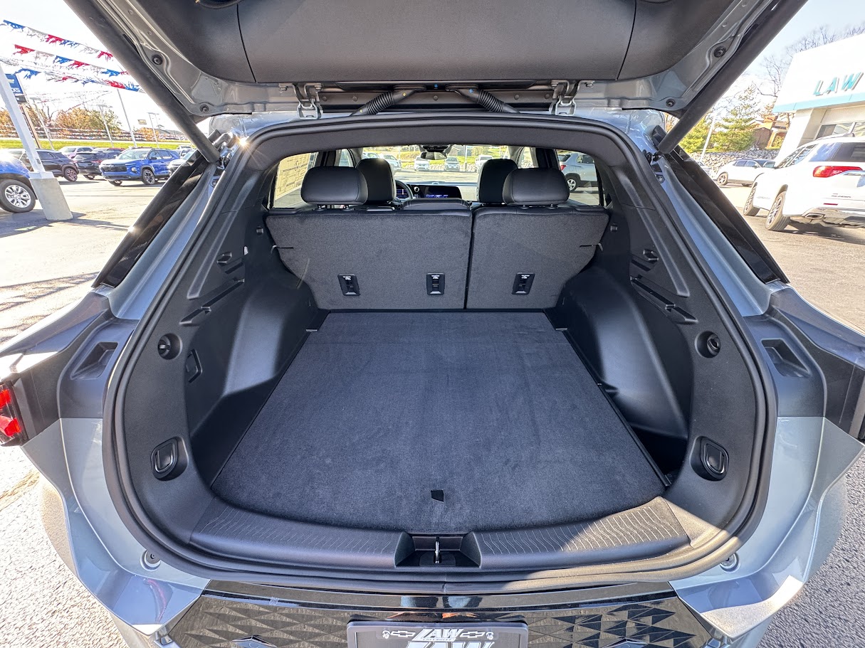 2025 Chevrolet Equinox EV Vehicle Photo in BOONVILLE, IN 47601-9633