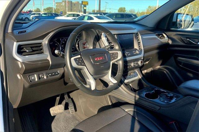 2023 GMC Acadia Vehicle Photo in TOPEKA, KS 66609-0000