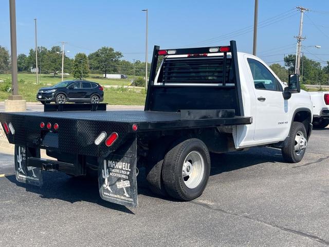 2022 Chevrolet Silverado 3500 HD CC Vehicle Photo in COLUMBIA, MO 65203-3903