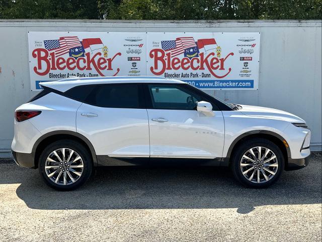 2025 Chevrolet Blazer Vehicle Photo in DUNN, NC 28334-8900