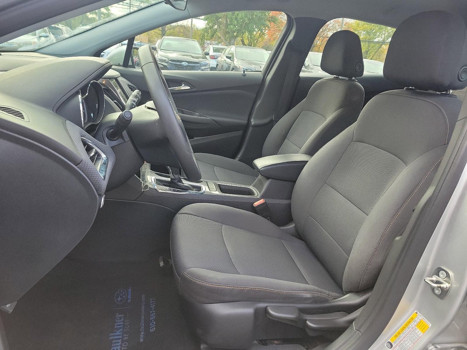 2019 Chevrolet Cruze Vehicle Photo in BETHLEHEM, PA 18017