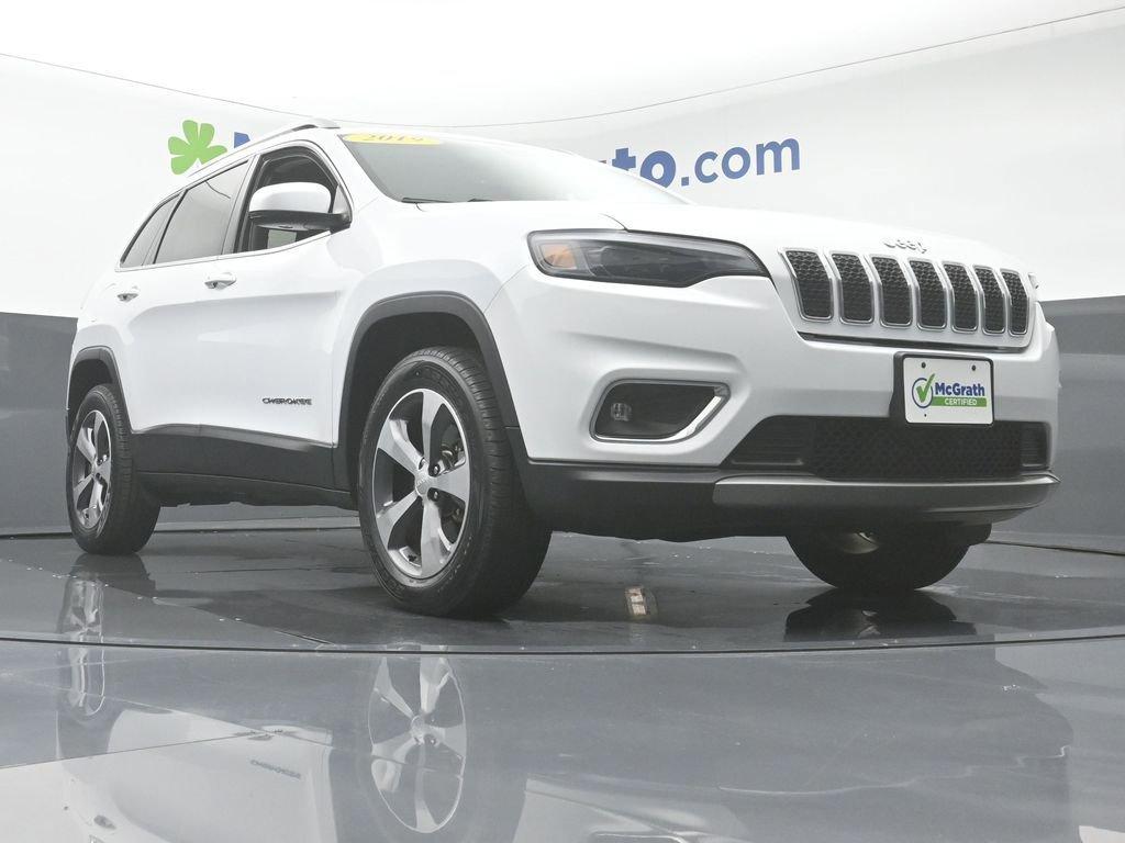 2019 Jeep Cherokee Vehicle Photo in Cedar Rapids, IA 52402