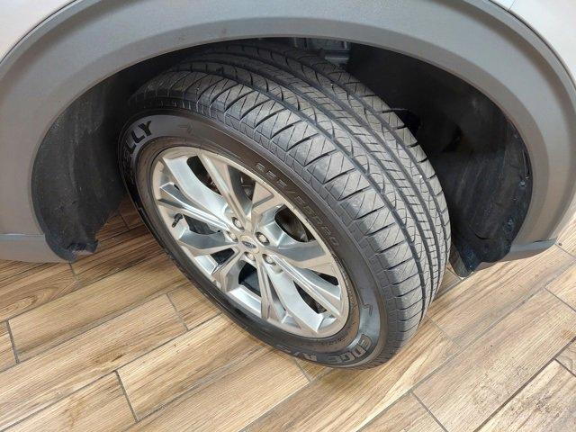 2022 Ford Explorer Vehicle Photo in SAUK CITY, WI 53583-1301