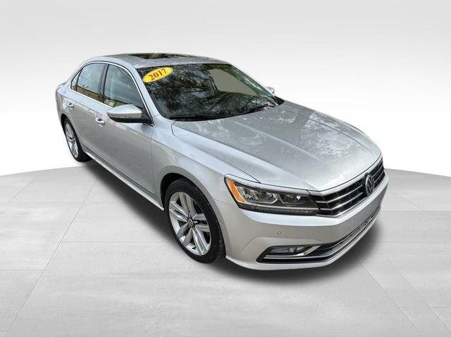 2017 Volkswagen Passat Vehicle Photo in MEDINA, OH 44256-9631