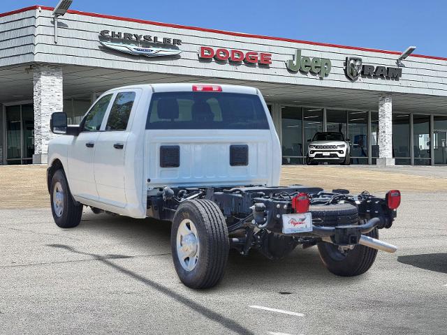 2024 Ram 3500 Vehicle Photo in Ennis, TX 75119-5114