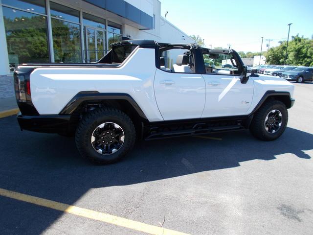 2023 GMC HUMMER EV Pickup Vehicle Photo in LOWELL, MA 01852-4336