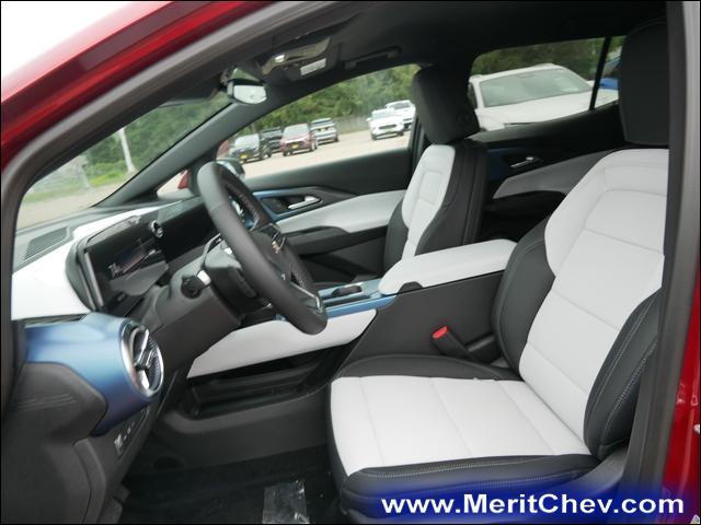 2024 Chevrolet Equinox EV Vehicle Photo in MAPLEWOOD, MN 55119-4794