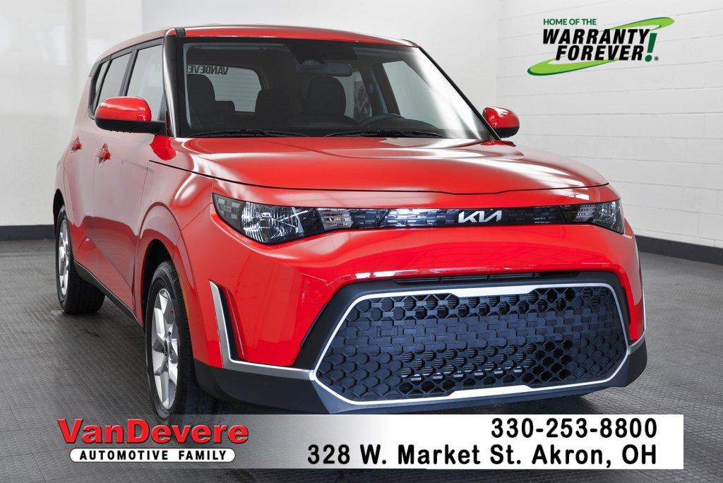 2023 Kia Soul Vehicle Photo in AKRON, OH 44303-2185