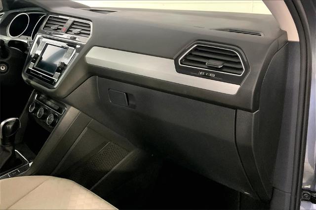 2020 Volkswagen Tiguan Vehicle Photo in Kansas City, MO 64114