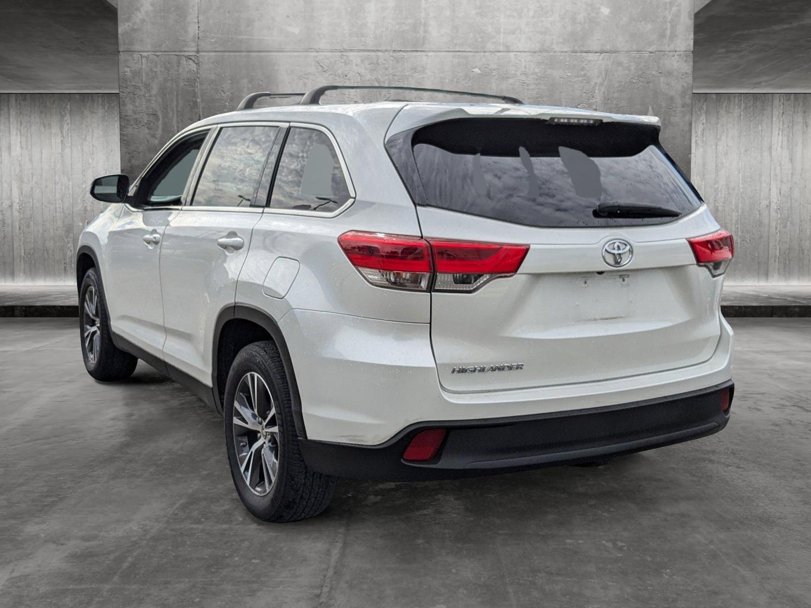 2019 Toyota Highlander Vehicle Photo in Miami, FL 33015