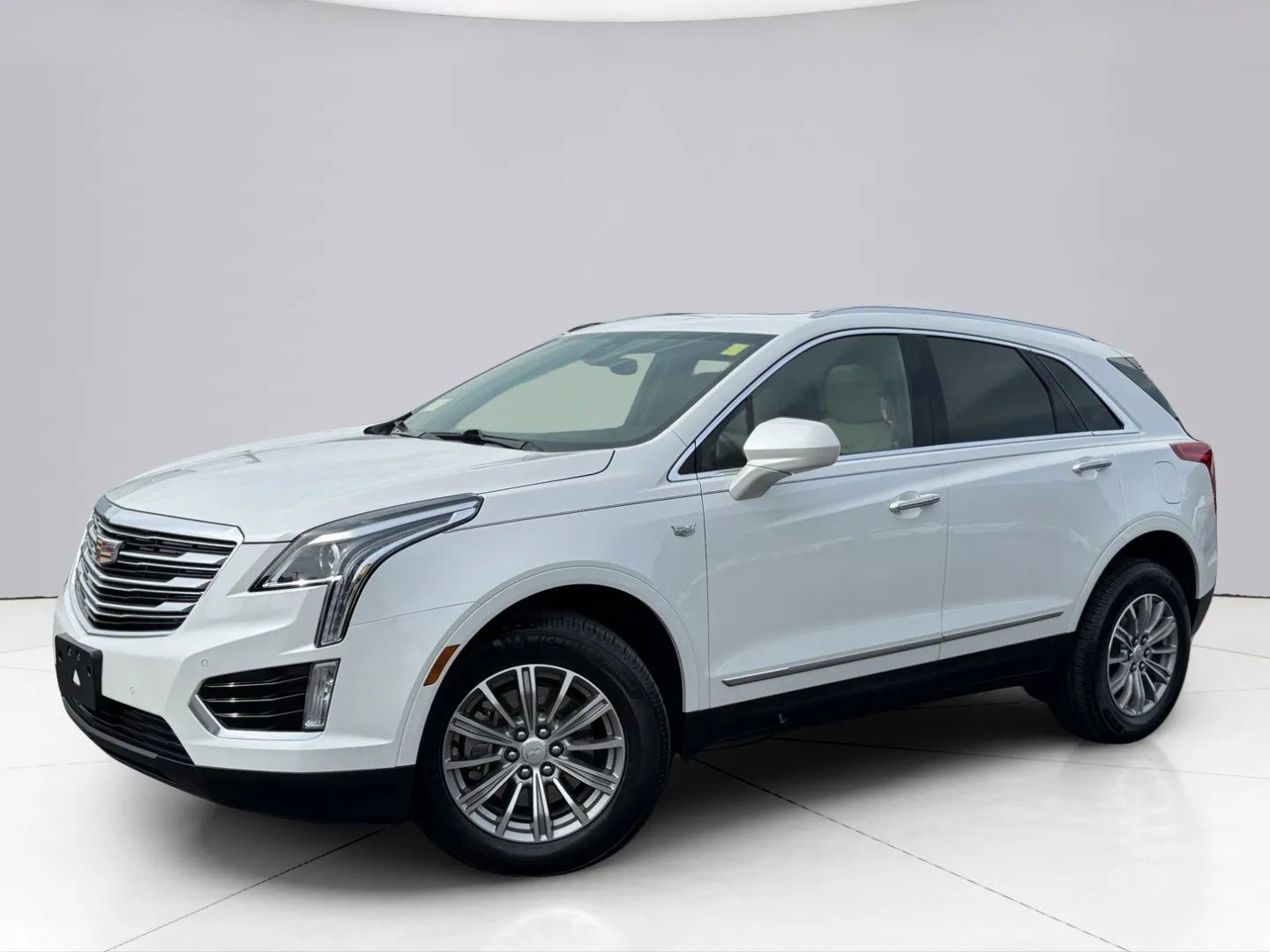 2019 Cadillac XT5 Vehicle Photo in LEOMINSTER, MA 01453-2952