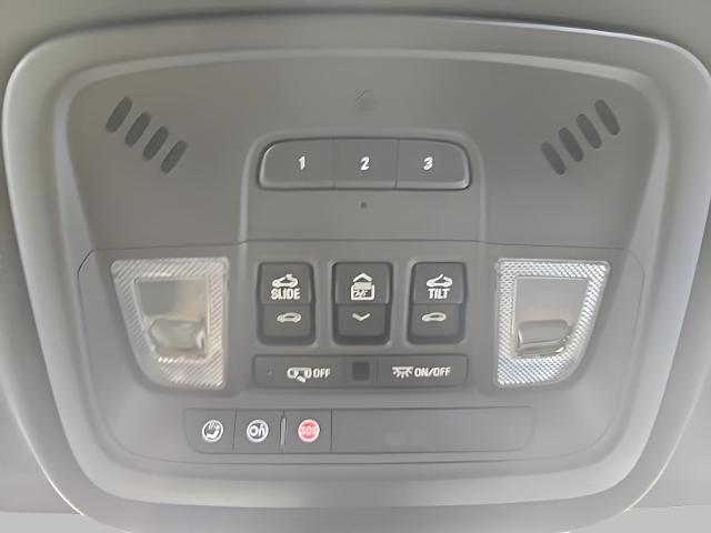 2023 Chevrolet Traverse Vehicle Photo in APPLETON, WI 54914-8833