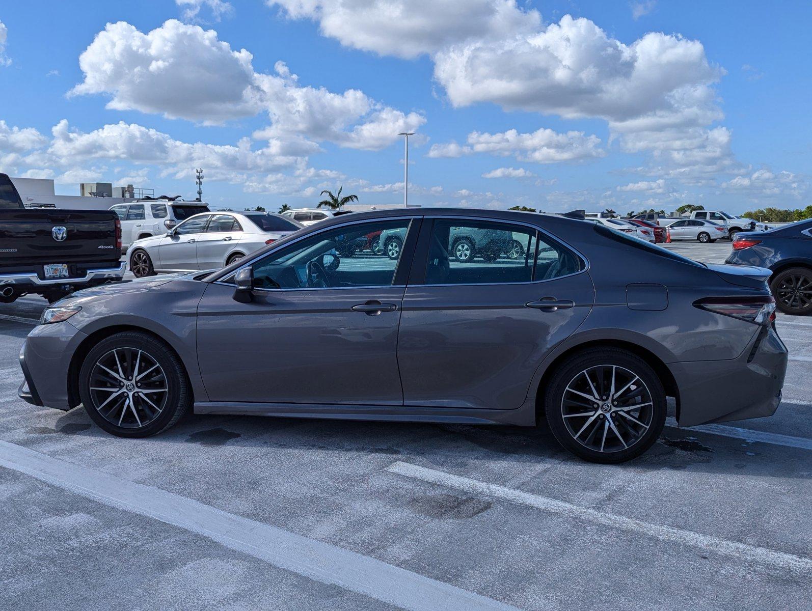 2022 Toyota Camry Vehicle Photo in Ft. Myers, FL 33907