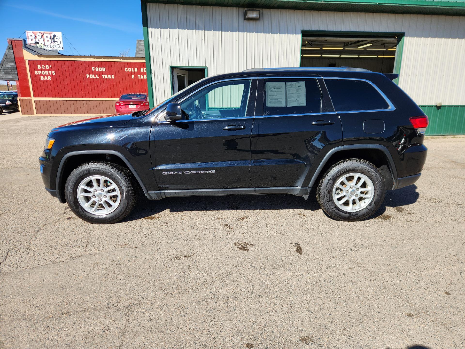 Used 2020 Jeep Grand Cherokee Laredo with VIN 1C4RJFAG4LC132295 for sale in Staples, Minnesota