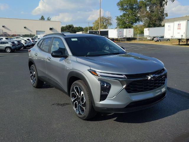 2025 Chevrolet Trax Vehicle Photo in READING, PA 19605-1203