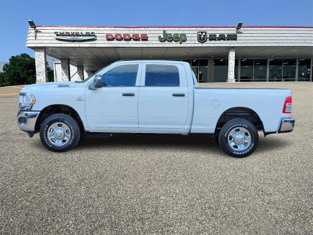 2024 Ram 3500 Vehicle Photo in Ennis, TX 75119-5114