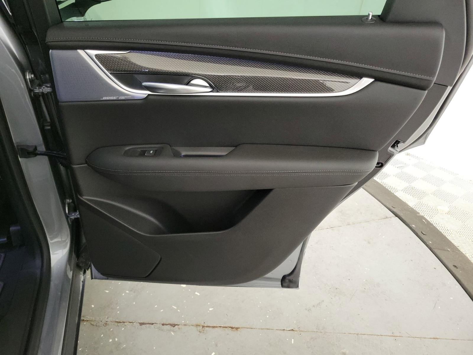 2024 Cadillac XT5 Vehicle Photo in Plainfield, IL 60586