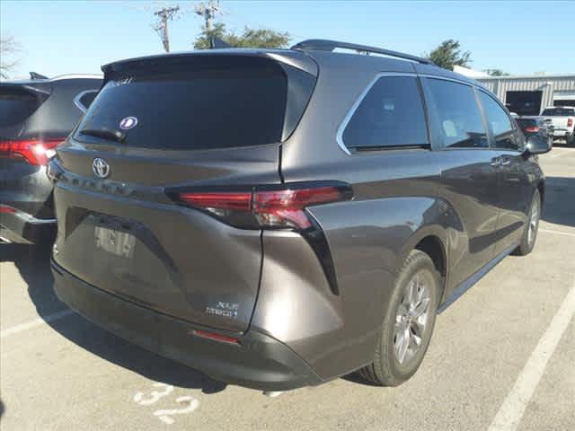 2022 Toyota Sienna Vehicle Photo in Decatur, TX 76234