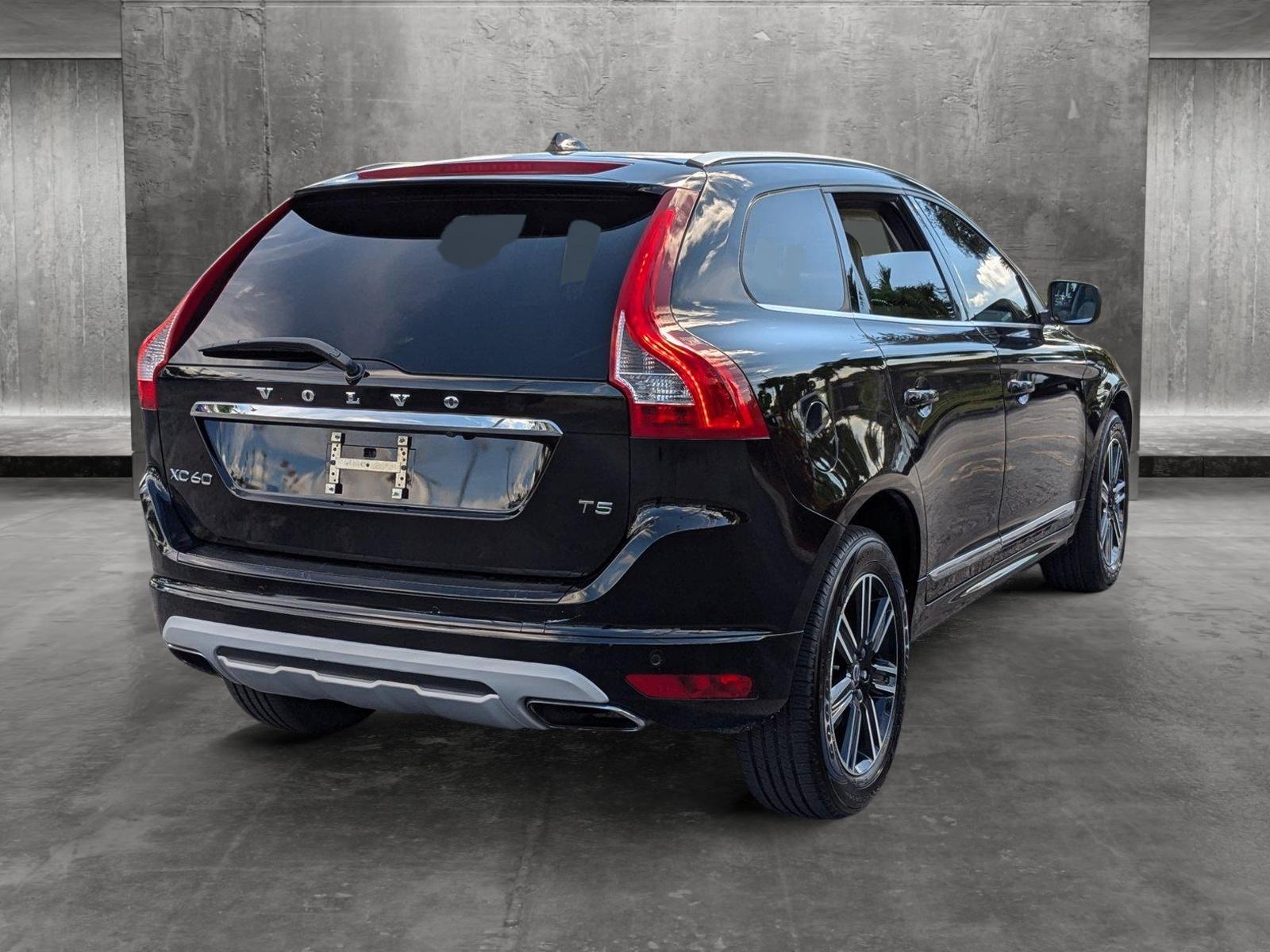 2017 Volvo XC60 Vehicle Photo in Miami, FL 33015