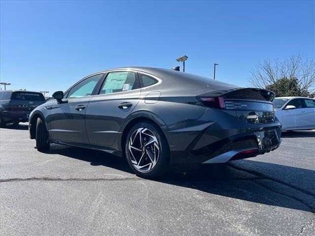 2024 Hyundai SONATA Vehicle Photo in O'Fallon, IL 62269