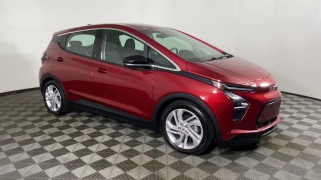 Used 2022 Chevrolet Bolt EV LT with VIN 1G1FW6S00N4110211 for sale in Alliance, OH