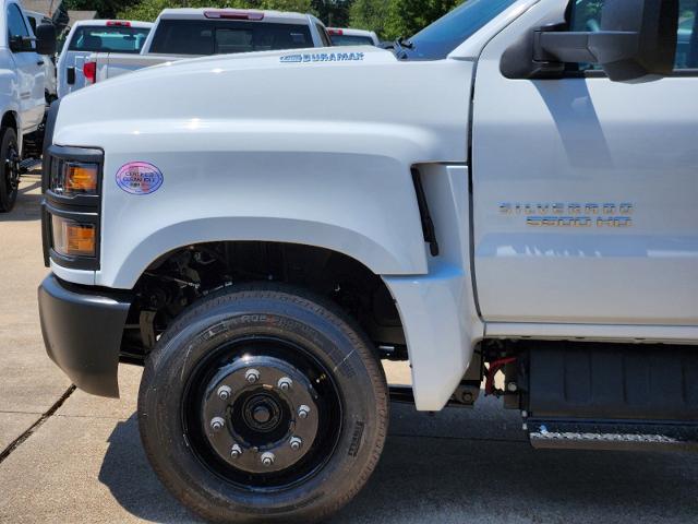 2024 Chevrolet Silverado 5500 HD Vehicle Photo in Weatherford, TX 76087