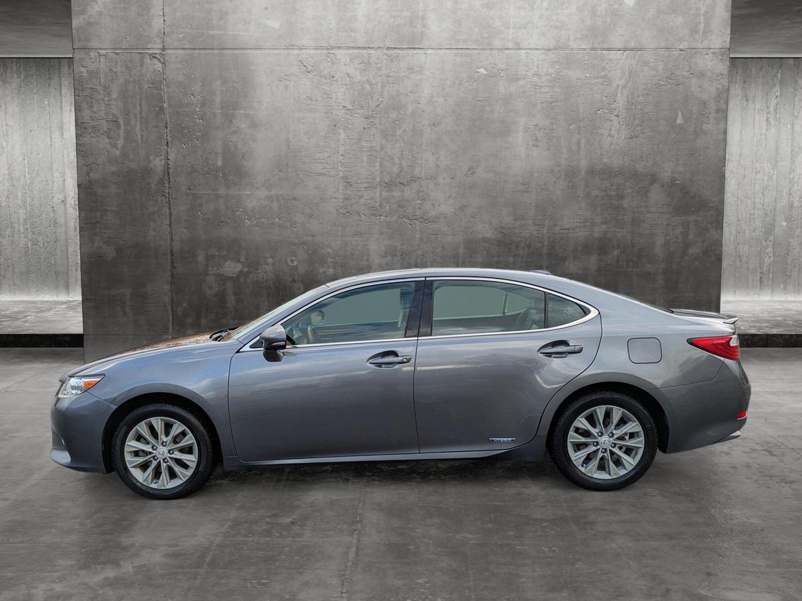 2013 Lexus ES 300h Vehicle Photo in Spokane Valley, WA 99212