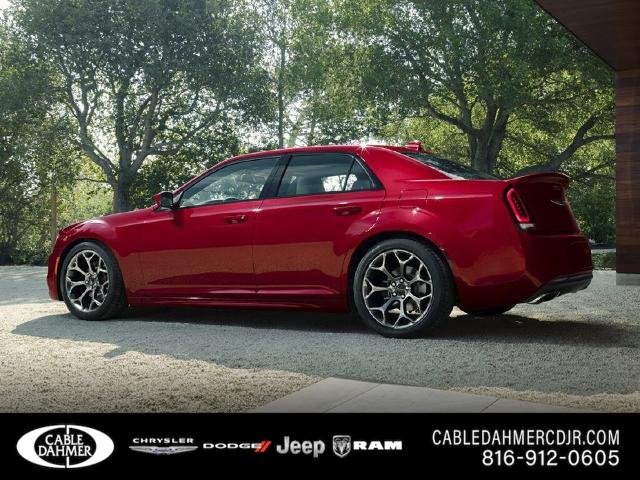 2022 Chrysler 300 Vehicle Photo in Kansas City, MO 64114