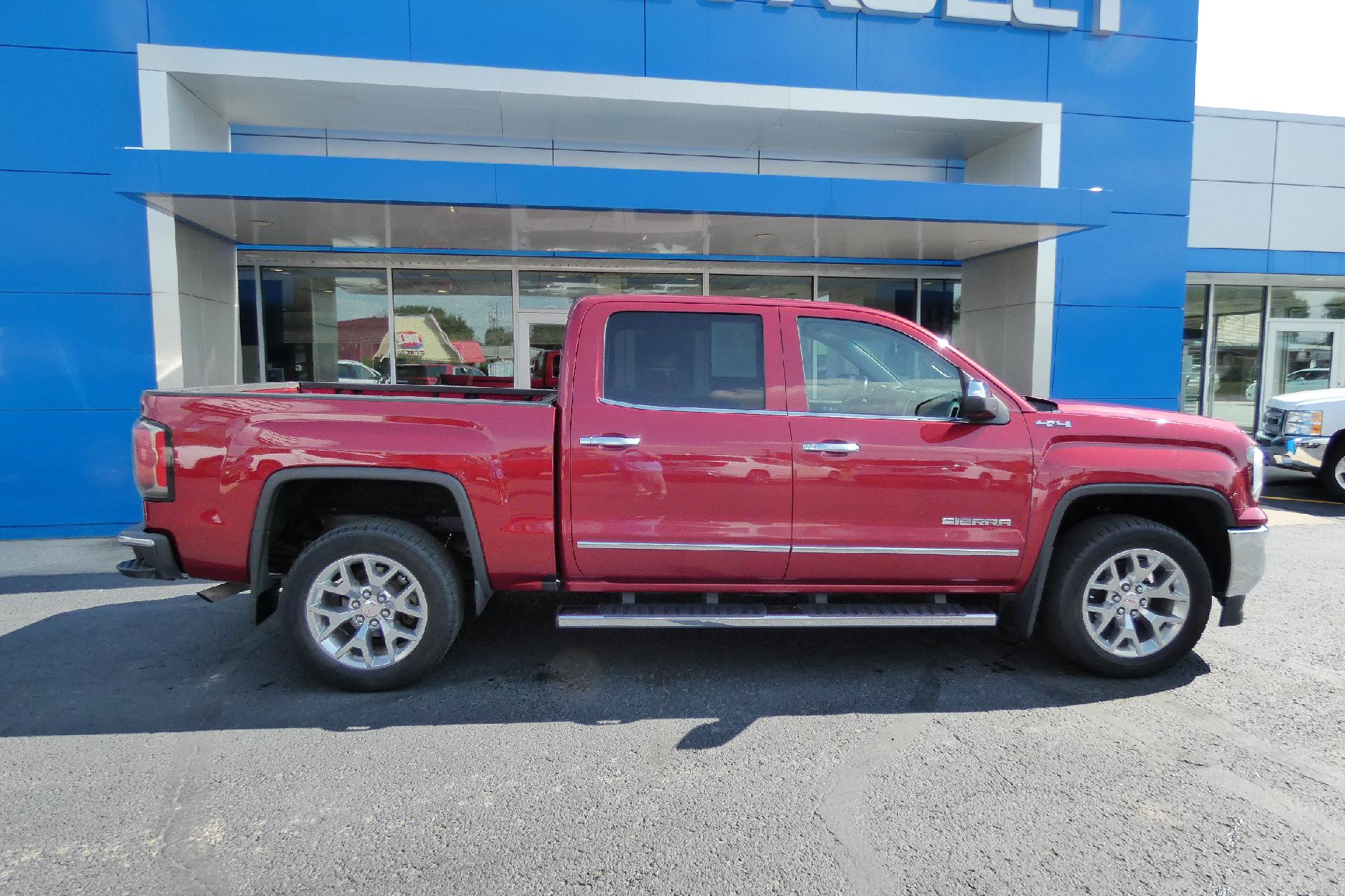 Used 2018 GMC Sierra 1500 SLT with VIN 3GTU2NEC1JG166228 for sale in Jamestown, ND