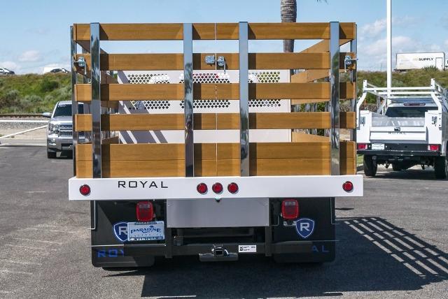 2023 Chevrolet Silverado Chassis Cab Vehicle Photo in VENTURA, CA 93003-8585