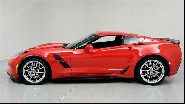 Used 2017 Chevrolet Corvette 2LT with VIN 1G1YY2D71H5112943 for sale in Dearborn, MI