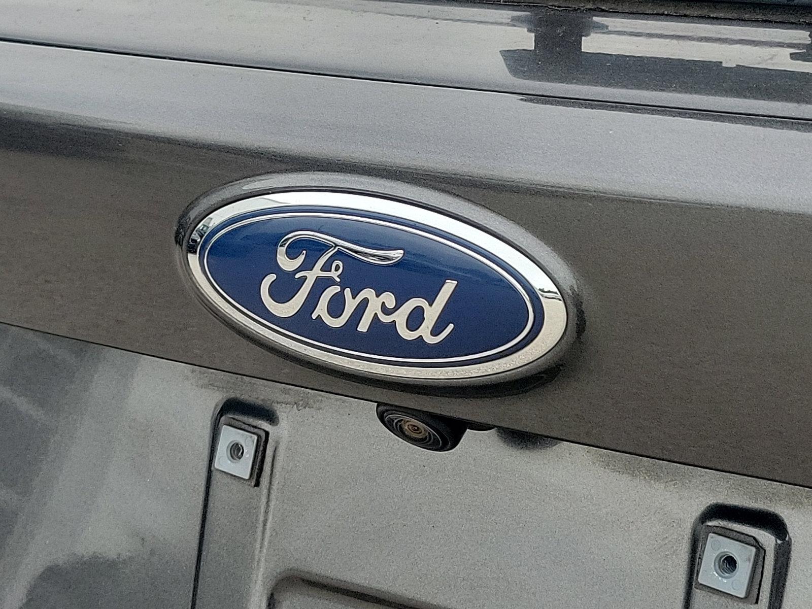 2017 Ford Escape Vehicle Photo in Trevose, PA 19053