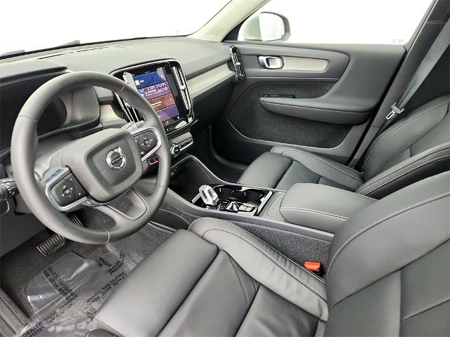 2023 Volvo XC40 Vehicle Photo in Grapevine, TX 76051