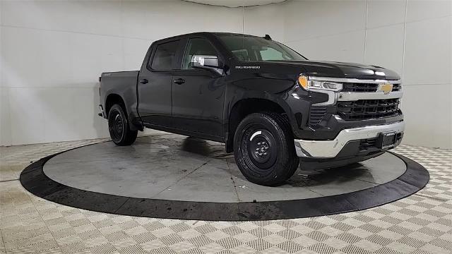 2024 Chevrolet Silverado 1500 Vehicle Photo in JOLIET, IL 60435-8135